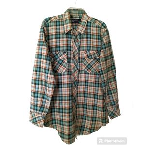 *Vintage* men's flannel plaid shirt